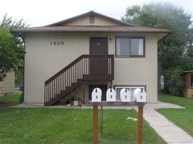 1939 S 7th St in Missoula, MT - Foto de edificio