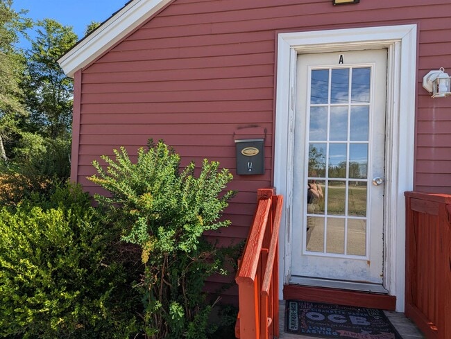 1 Torr Ave in Rochester, NH - Building Photo - Building Photo