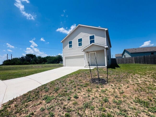 2415 Sweet Olive in New Braunfels, TX - Foto de edificio - Building Photo