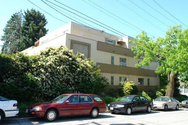 1401 Walnut St in Berkeley, CA - Building Photo - Building Photo