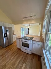 135 Waterman Rd in Lebanon, CT - Building Photo - Building Photo