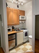 223 E 78th St in New York, NY - Building Photo - Building Photo