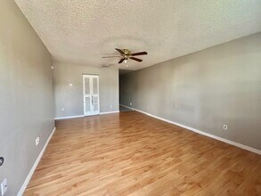 113 Lake Villa Way in Kissimmee, FL - Building Photo - Building Photo