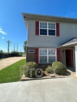 3301 SW Victoria Pl in Bentonville, AR - Building Photo