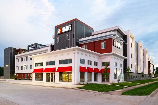 The Heights in Vermillion, SD - Building Photo - Building Photo