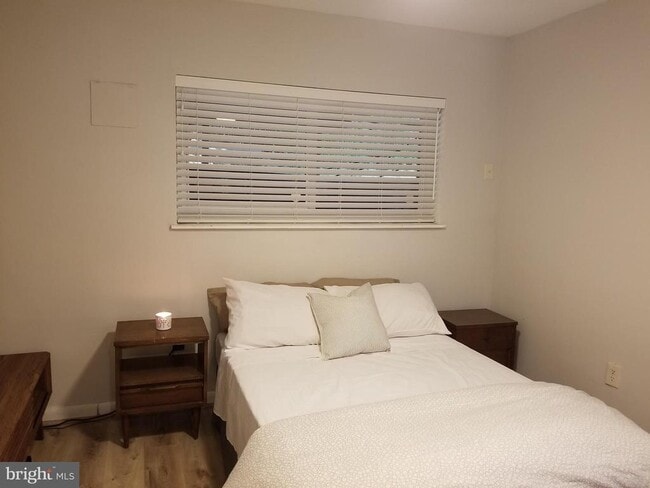 property at 4601 6th St SE