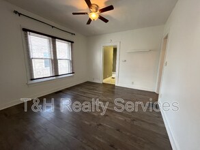 5956 E Beechwood Ave in Indianapolis, IN - Building Photo - Building Photo