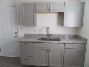 206 Sunstede Rd in Warner Robins, GA - Building Photo - Building Photo