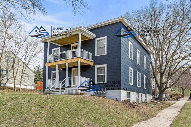 property at 3101 NE Tyler St