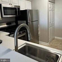 12913 Alton Square in Herndon, VA - Building Photo - Building Photo