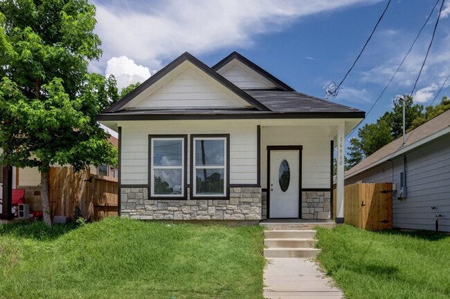 property at 16960 W Ivanhoe St