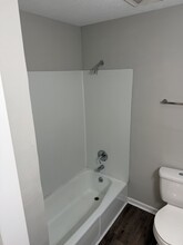250 Herndon St in Berea, KY - Building Photo - Building Photo