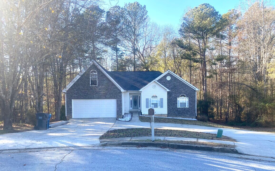 1945 Grayson Oaks Ct in Lawrenceville, GA - Building Photo