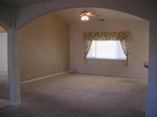 3055 Helena Way in Chico, CA - Building Photo - Building Photo