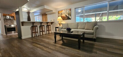 3 bedrooms For Rent in Tacoma, WA - Building Photo - Building Photo