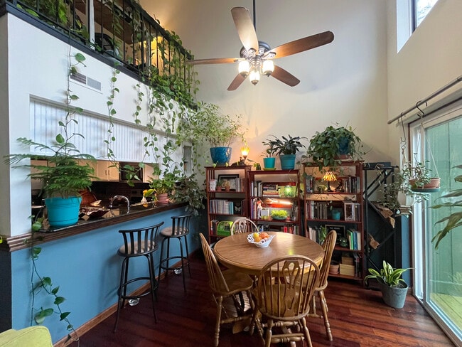 property at 9124 S Pointe Ridge Ln