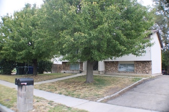 2530 Hard Rock Dr in Salt Lake City, UT - Building Photo - Building Photo