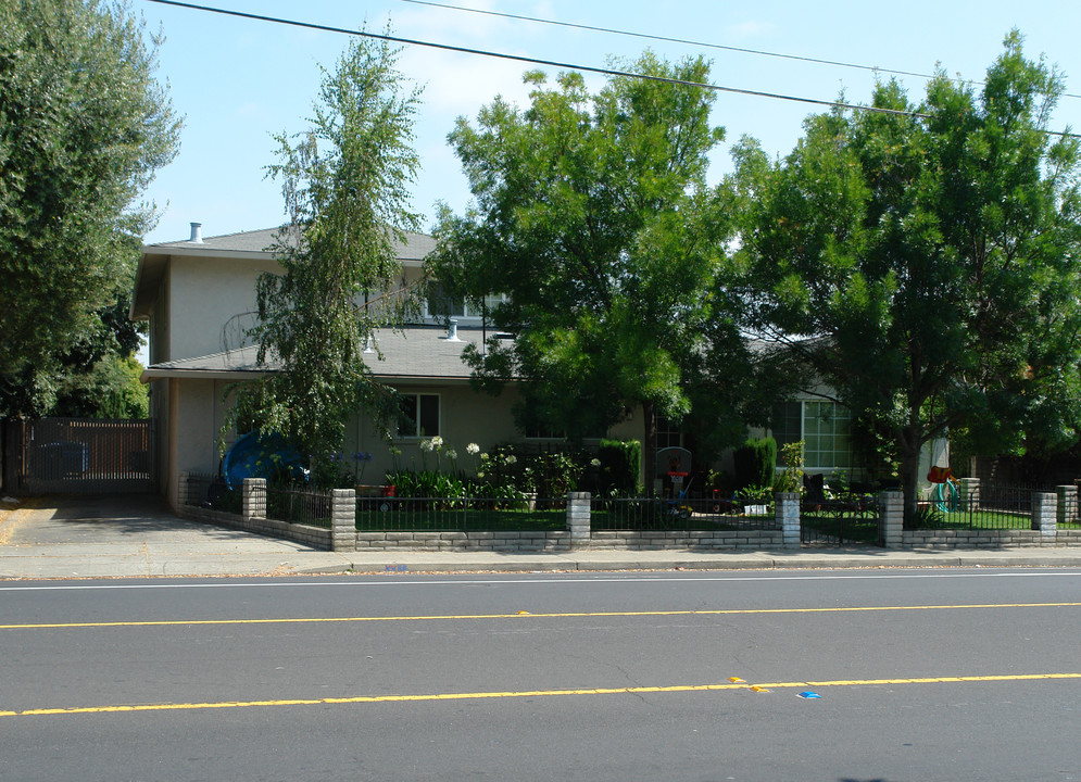 639 Old San Francisco Rd in Sunnyvale, CA - Building Photo