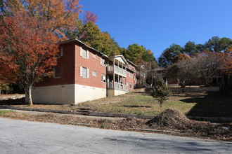 Verbena Garden Apartments in Atlanta, GA - Building Photo - Building Photo