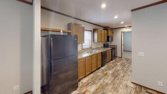 120 Northwest Dr in Bismarck, ND - Building Photo