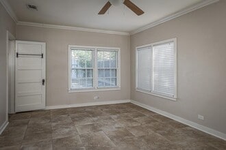 217 W Duke St in Del Rio, TX - Building Photo - Building Photo