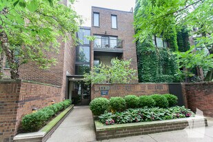 1330 N La Salle Dr, Unit # 0311 in Chicago, IL - Building Photo