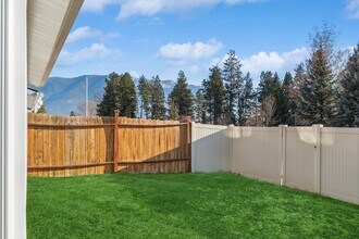 1285 Wildcat Dr in Columbia Falls, MT - Building Photo - Building Photo