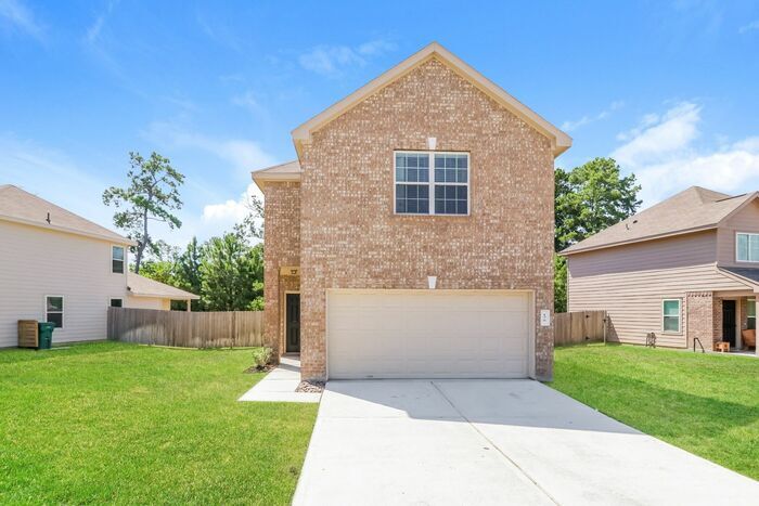 175 Spring Meadows Cir in Willis, TX - Foto de edificio
