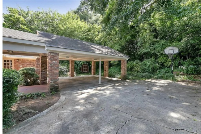692 N Superior Ave in Decatur, GA - Building Photo - Building Photo