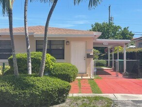 3442 SW 25th Ter in Miami, FL - Building Photo - Building Photo