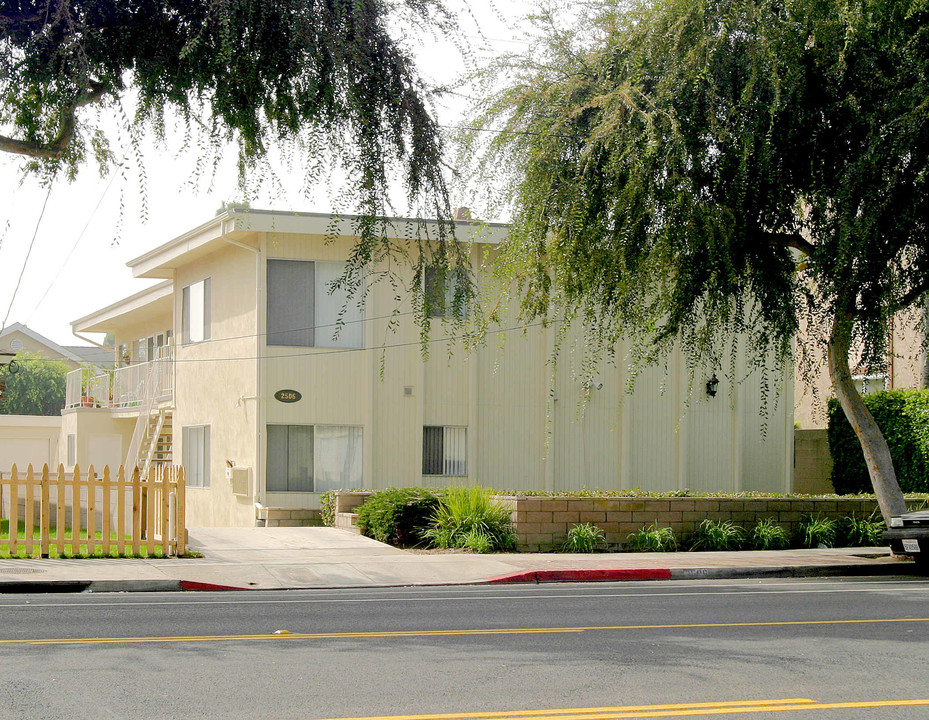 2506 Grant Ave in Redondo Beach, CA - Building Photo