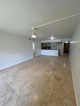 3390 Foxcroft Rd in Miramar, FL - Building Photo - Building Photo