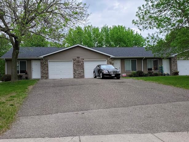 875 E 6th St in New Richmond, WI - Building Photo