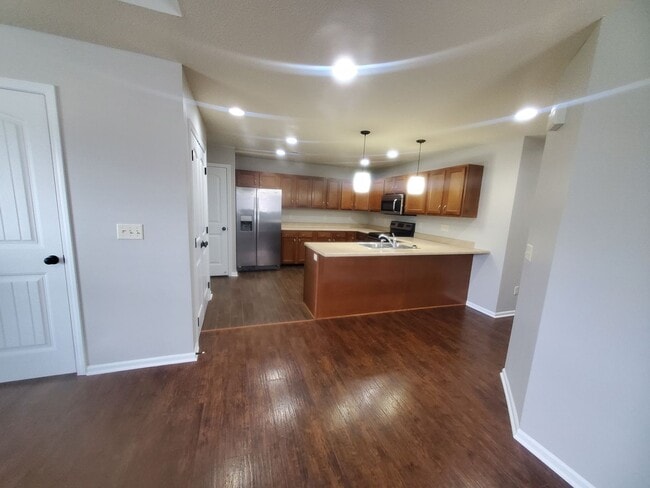 1720 Jo Ann Dr in Raymore, MO - Building Photo - Building Photo