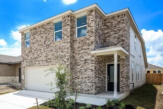 530 Kayden Ct in Marion, TX - Building Photo - Building Photo