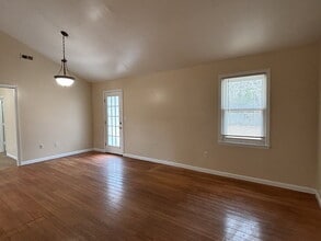 115 Aylesbury Rd in Goose Creek, SC - Building Photo - Building Photo