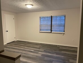 283 Cross Country Dr S in Westerville, OH - Building Photo - Building Photo