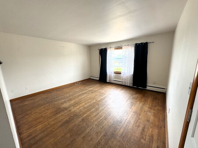 374 Washington St in Newburgh, NY - Building Photo - Building Photo
