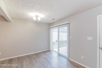 9620 River Trail Dr in Louisville, KY - Building Photo - Building Photo