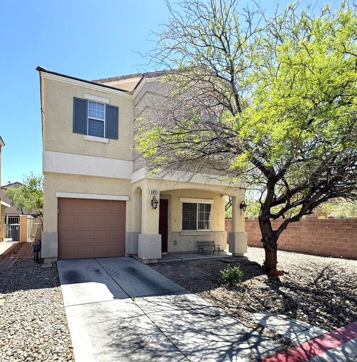 6095 Sombria Ridge Ave in Las Vegas, NV - Building Photo