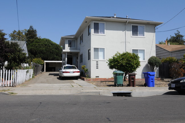 724-726 Amador St in Richmond, CA - Building Photo - Building Photo