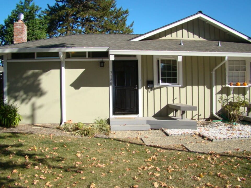 718 Millich Dr in Campbell, CA - Foto de edificio
