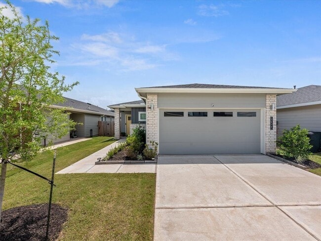 property at 12525 Abbey House Ct