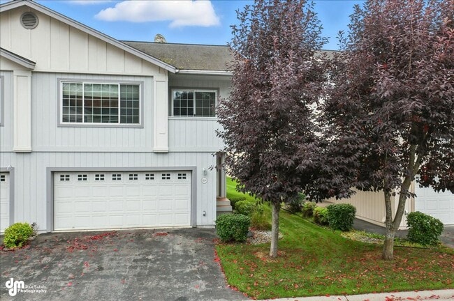 property at 5546 Sapphire Loop
