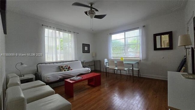 928 Euclid Ave in Miami Beach, FL - Building Photo - Building Photo