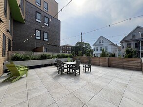 10 Central St, Unit 107 in Somerville, MA - Building Photo - Building Photo