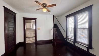 633 Livingston Ave NE in Grand Rapids, MI - Foto de edificio - Building Photo