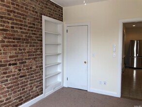 6 Nassau Blvd in Garden City, NY - Building Photo - Building Photo