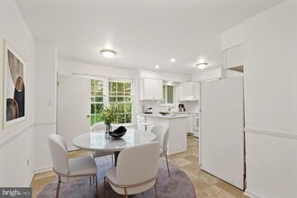 8803 Tuckerman Ln in Potomac, MD - Building Photo - Building Photo