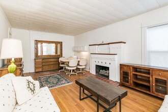 1108 Madison St in Syracuse, NY - Building Photo - Building Photo